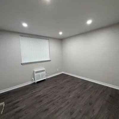 180,&nbsp;Vaughan, Humewood-Cedarvale, Toronto