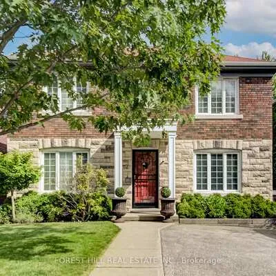 112,&nbsp;Dewbourne, Humewood-Cedarvale, Toronto