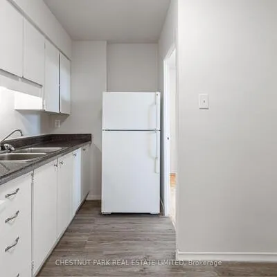 40,&nbsp;Godstone, Don Valley Village, Toronto