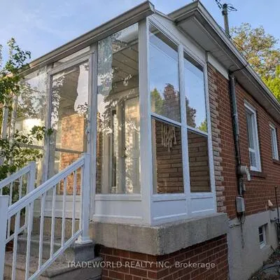 25,&nbsp;Linelle, Lansing-Westgate, Toronto