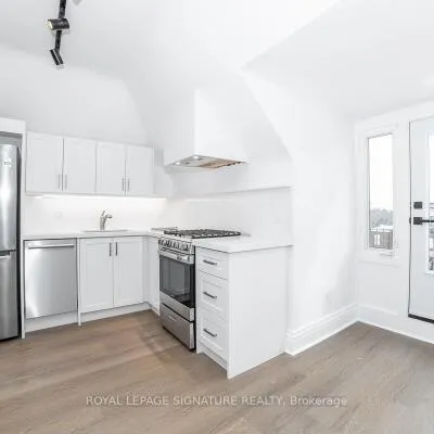 28,&nbsp;Beatrice, Trinity-Bellwoods, Toronto