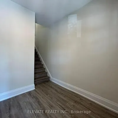 624,&nbsp;Christie, Wychwood, Toronto