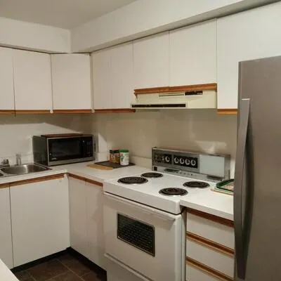 645,&nbsp;Hillsdale, Mount Pleasant East, Toronto