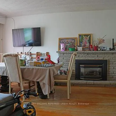 153,&nbsp;Newton, Newtonbrook East, Toronto