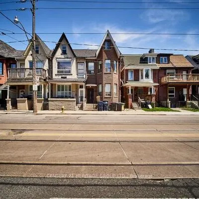 1007,&nbsp;Bathurst, Annex, Toronto