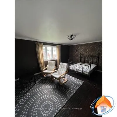 72,&nbsp;Whitehorn, Don Valley Village, Toronto