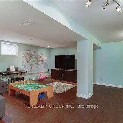 980,&nbsp;Lillian, Newtonbrook East, Toronto