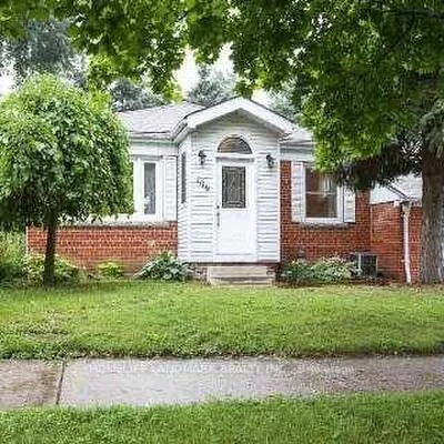 109,&nbsp;Poyntz, Lansing-Westgate, Toronto