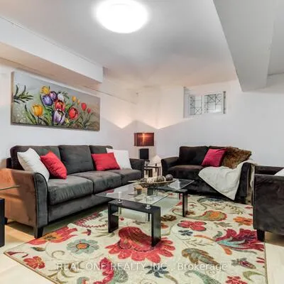 349,&nbsp;Horsham, Willowdale West, Toronto