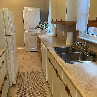 51,&nbsp;Northwood, Newtonbrook East, Toronto