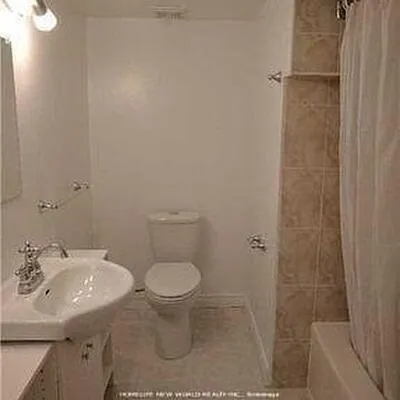116,&nbsp;Estelle, Willowdale East, Toronto