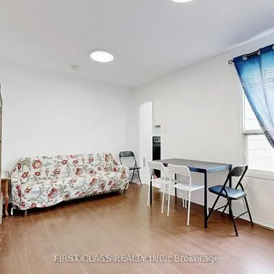 97,&nbsp;Bude, Oakwood Village, Toronto