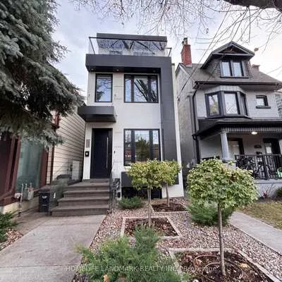 17,&nbsp;Hocken, Wychwood, Toronto