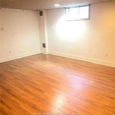 44,&nbsp;Bellevue, Kensington-Chinatown, Toronto
