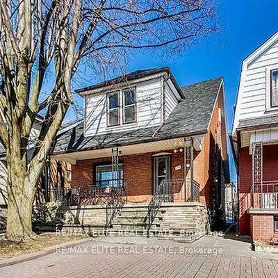 299,&nbsp;Robina, Oakwood Village, Toronto
