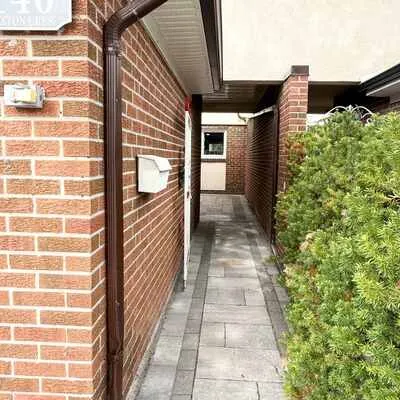 140,&nbsp;Sexton, Hillcrest Village, Toronto