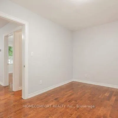 208,&nbsp;Manning, Trinity-Bellwoods, Toronto