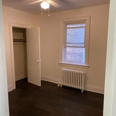 1611,&nbsp;Bayview, Leaside, Toronto