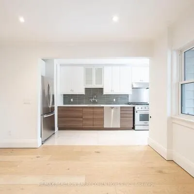 107,&nbsp;Chatsworth, Lawrence Park South, Toronto