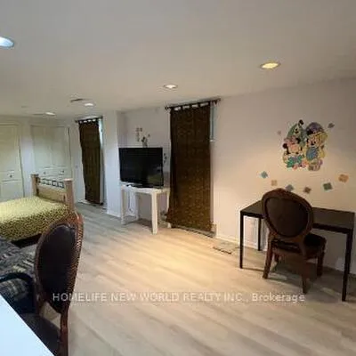 38,&nbsp;Marcelline, Bayview Village, Toronto