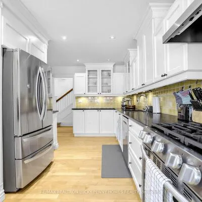 96,&nbsp;Whitehall, Rosedale-Moore Park, Toronto