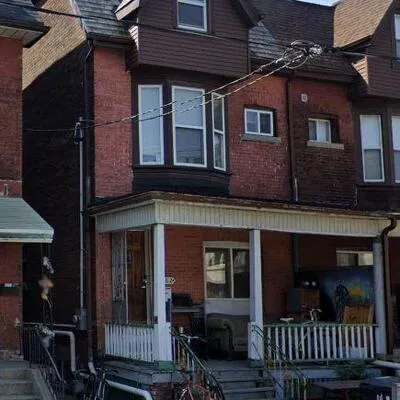 562,&nbsp;Bathurst, Palmerston-Little Italy, Toronto