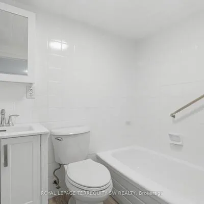 497,&nbsp;Ossington, Palmerston-Little Italy, Toronto