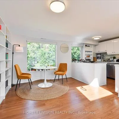 400,&nbsp;Summerhill, Rosedale-Moore Park, Toronto