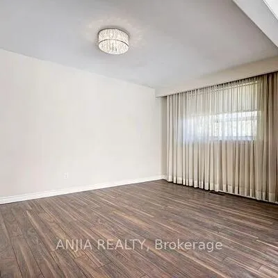 80,&nbsp;Alamosa, Bayview Village, Toronto