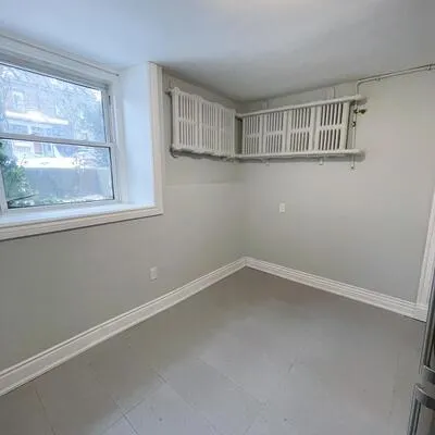 345,&nbsp;Gladstone, Dufferin Grove, Toronto