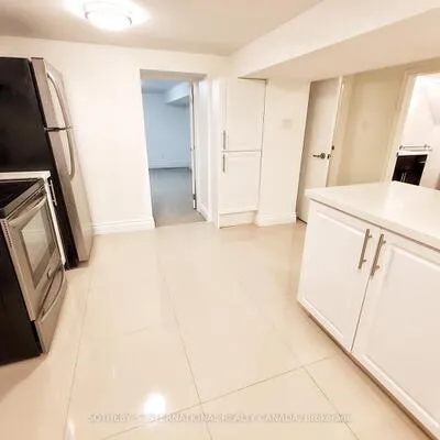 89,&nbsp;Whitehall, Rosedale-Moore Park, Toronto