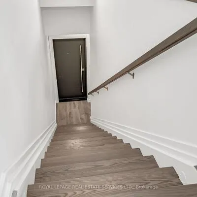 439,&nbsp;Winona, Oakwood Village, Toronto
