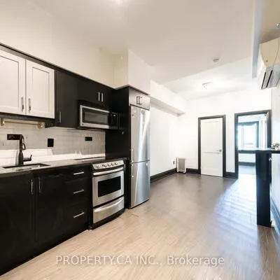 960,&nbsp;Queen, Trinity-Bellwoods, Toronto