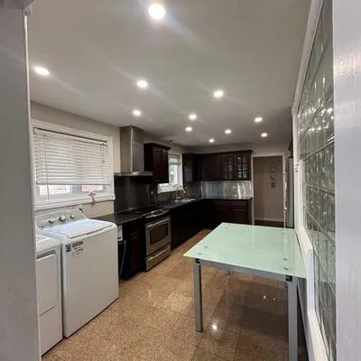6,&nbsp;Harrington, Bayview Woods-Steeles, Toronto