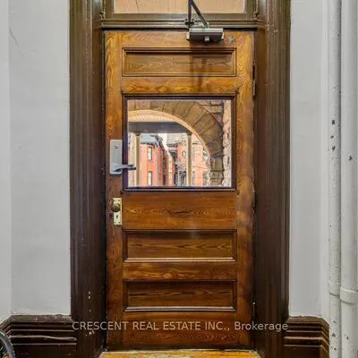 83,&nbsp;Madison, Annex, Toronto