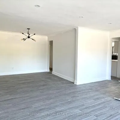 443,&nbsp;Wilson, Clanton Park, Toronto