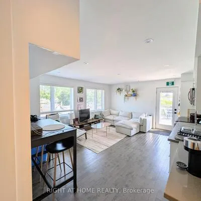 189,&nbsp;Sheridan, Dufferin Grove, Toronto