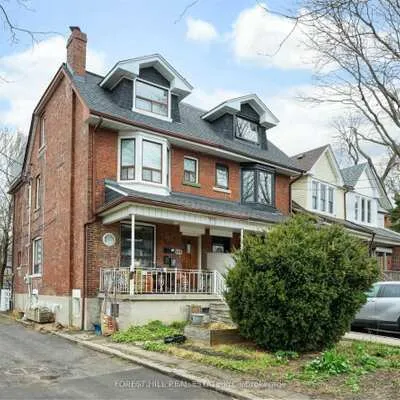 1222,&nbsp;Shaw, Wychwood, Toronto