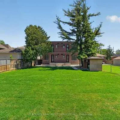 28,&nbsp;Norcross, Clanton Park, Toronto