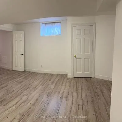 116,&nbsp;Newton, Newtonbrook East, Toronto