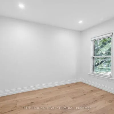 793,&nbsp;Dufferin, Dufferin Grove, Toronto