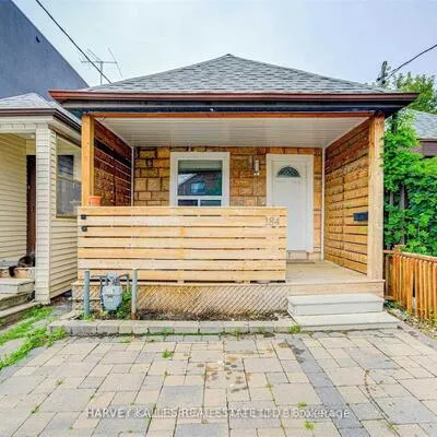 184,&nbsp;Cedric, Oakwood Village, Toronto