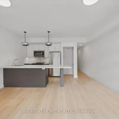 367,&nbsp;Howland, Casa Loma, Toronto