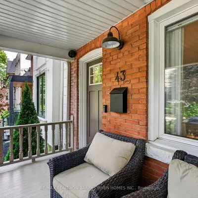 43,&nbsp;Helena, Wychwood, Toronto