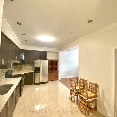 167,&nbsp;Markham, Trinity-Bellwoods, Toronto