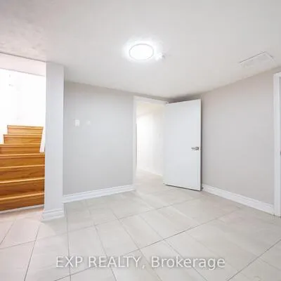 177,&nbsp;Overbrook, Bathurst Manor, Toronto