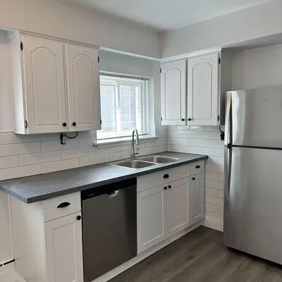 34,&nbsp;Rosewell, Yonge-Eglinton, Toronto