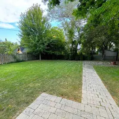 5,&nbsp;Lanbrooke, Newtonbrook West, Toronto