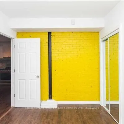 55,&nbsp;Hillsdale, Mount Pleasant West, Toronto