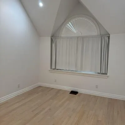 103,&nbsp;PEARS, Annex, Toronto